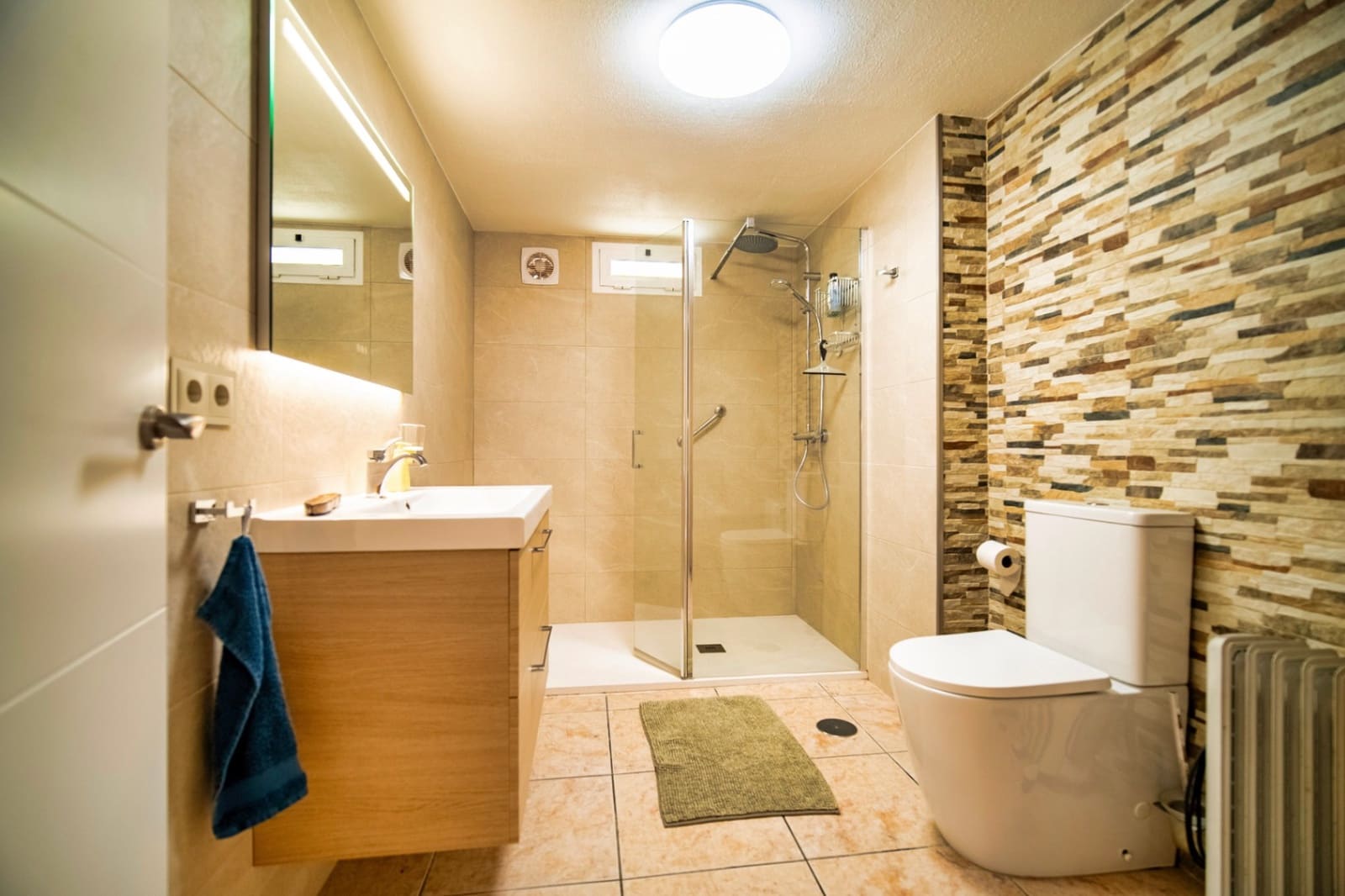 3 bedroom Villa for sale in La Nucia with pool garage - € 870,000 (Ref: 9417952)