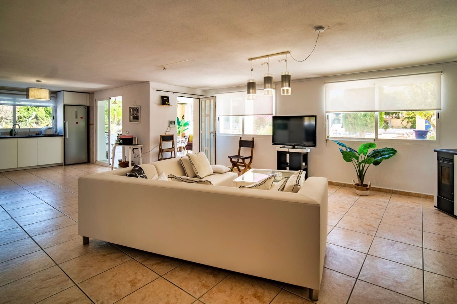 3 bedroom Villa for sale in La Nucia with pool garage - € 870,000 (Ref: 9417952)