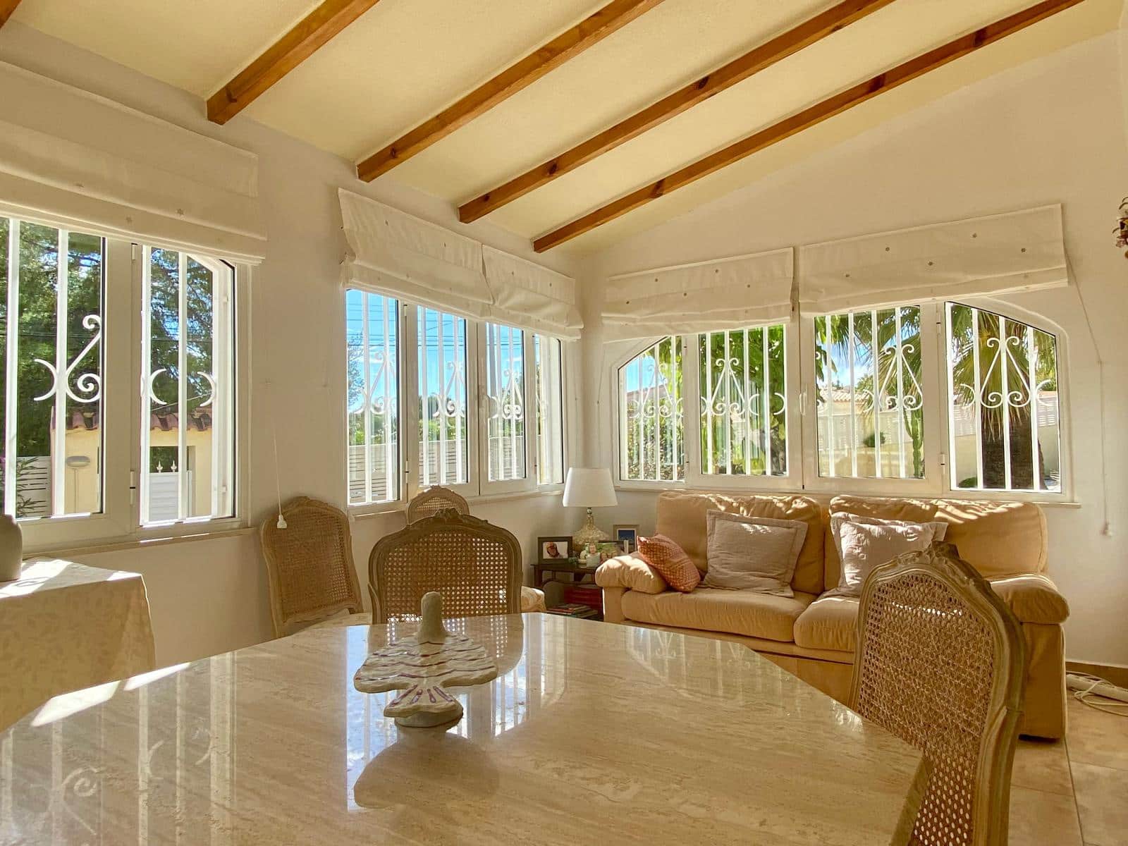 4 Zimmer Villa zu verkaufen in La Nucia mit Pool Garage - 655.000 € (Ref: 9417953)