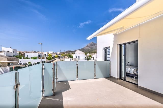 5 bedroom Villa for sale in Polop with garage - € 595,000 (Ref: 9417954)