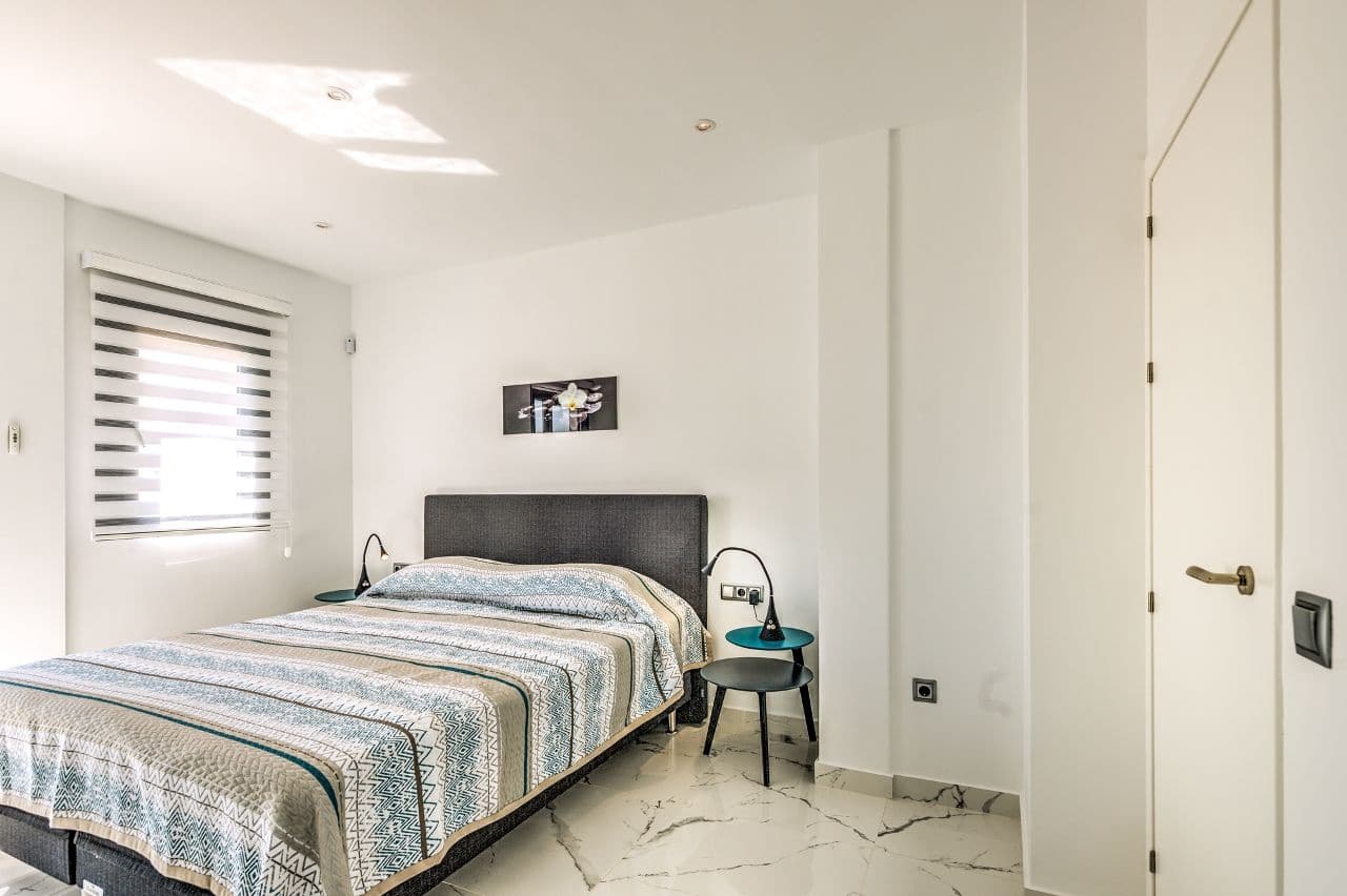 5 chambre Villa/Maison à vendre à Polop avec garage - 595 000 € (Ref: 9417954)