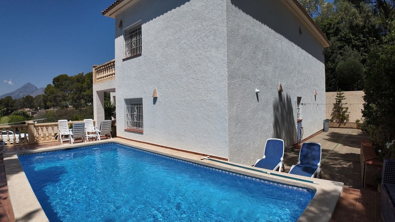 3 soverom Villa til salgs i Altea la Vella med svømmebasseng garasje - € 950 000 (Ref: 9417955)