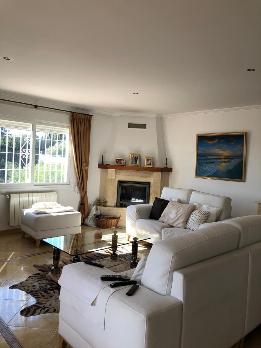 3 soverom Villa til salgs i Altea la Vella med svømmebasseng garasje - € 950 000 (Ref: 9417955)