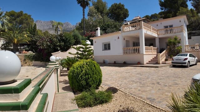 3 soverom Villa til salgs i Altea la Vella, Altea med svømmebasseng garasje - € 950 000 (Ref: 9417955)