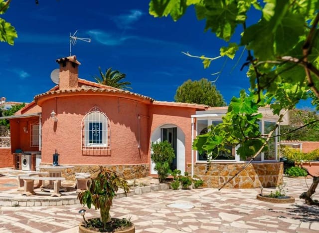 3 Zimmer Villa zu verkaufen in Calpe / Calp mit Pool Garage - 535.000 € (Ref: 9417956)