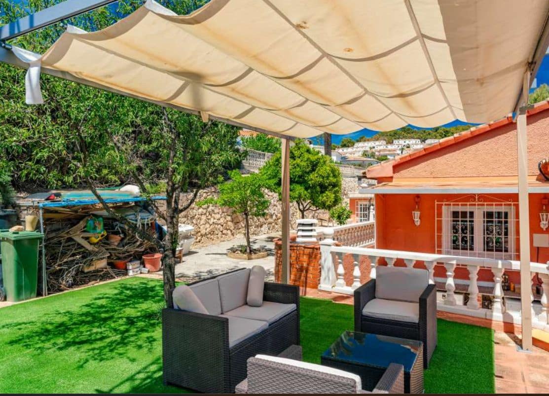 3 Zimmer Villa zu verkaufen in Calpe / Calp mit Pool Garage - 535.000 € (Ref: 9417956)