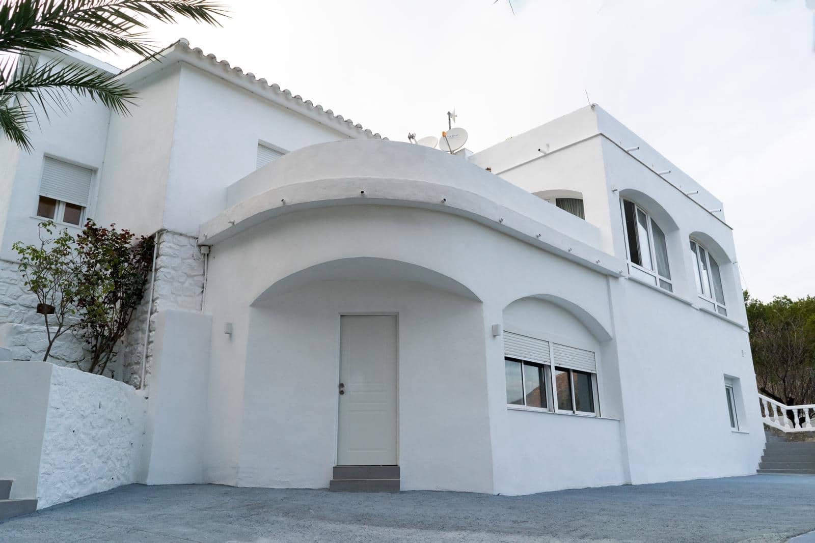 4 bedroom Villa for sale in Altea with pool garage - € 645,000 (Ref: 9417957)