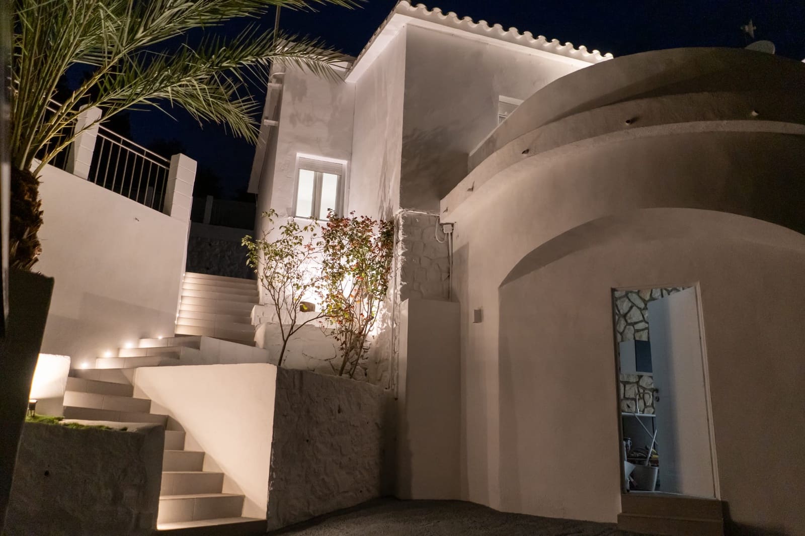 4 bedroom Villa for sale in Altea with pool garage - € 645,000 (Ref: 9417957)