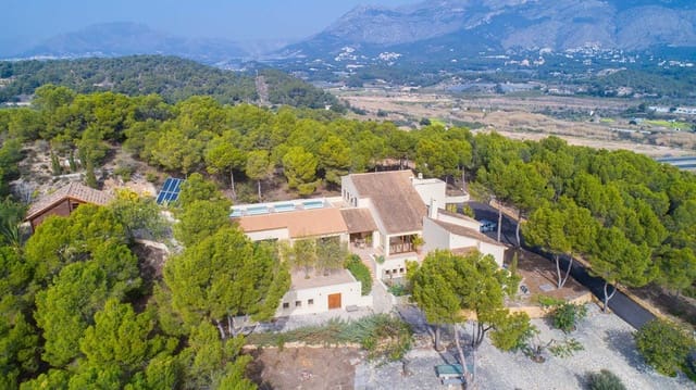 4 soverom Villa til salgs i Altea med garasje - € 1 680 000 (Ref: 9417958)