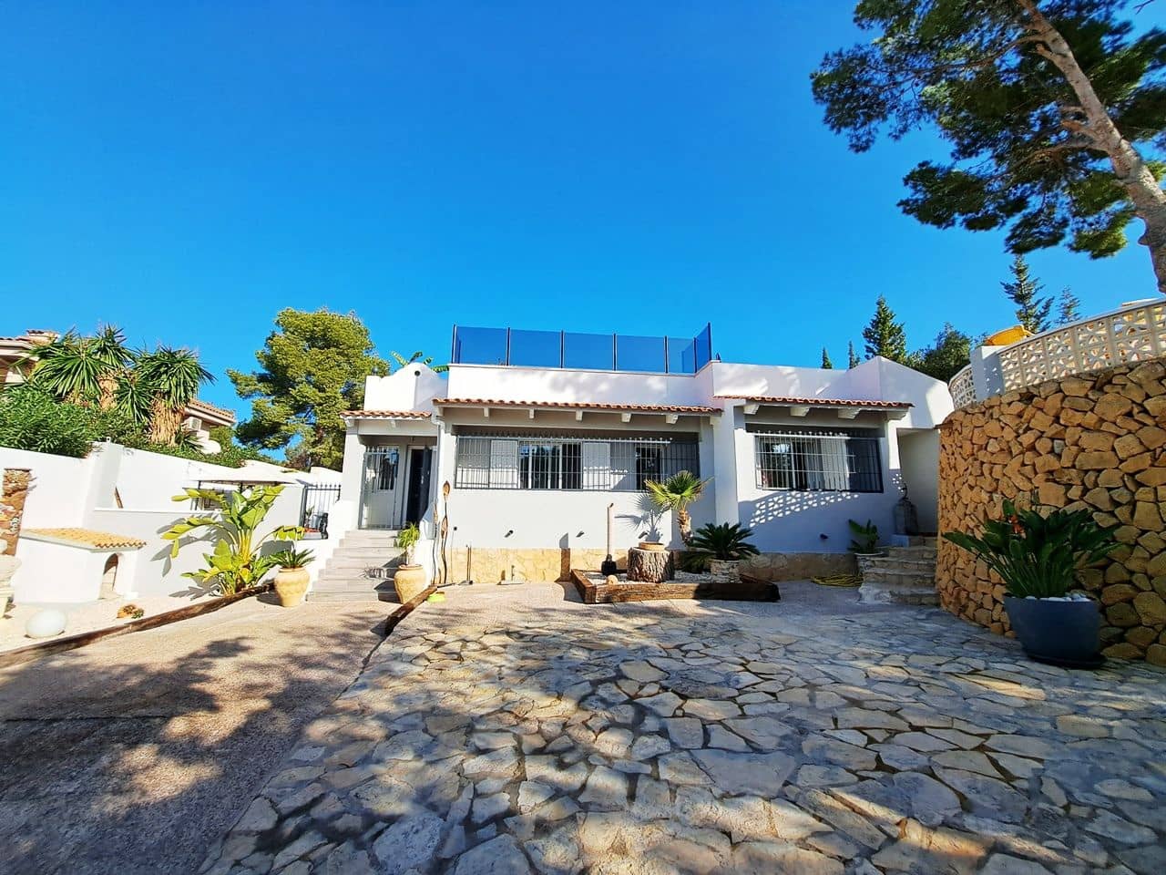 3 soveværelse Villa til salg i La Nucia med swimmingpool garage - € 495.000 (Ref: 9417959)