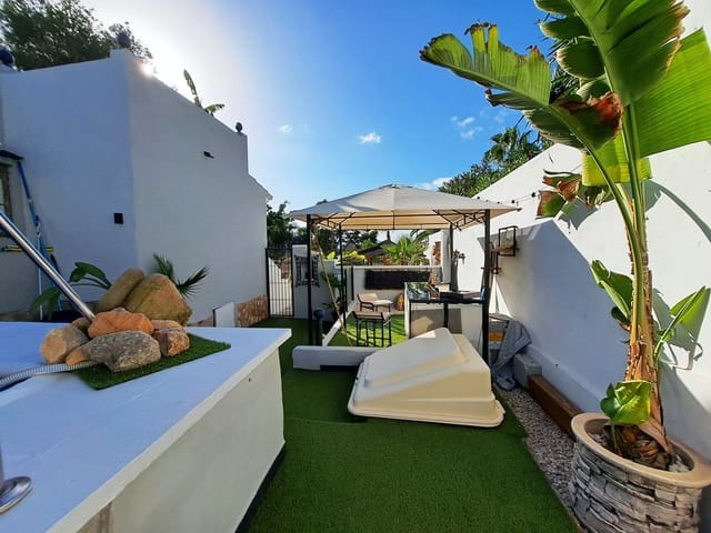 3 soveværelse Villa til salg i La Nucia med swimmingpool garage - € 495.000 (Ref: 9417959)