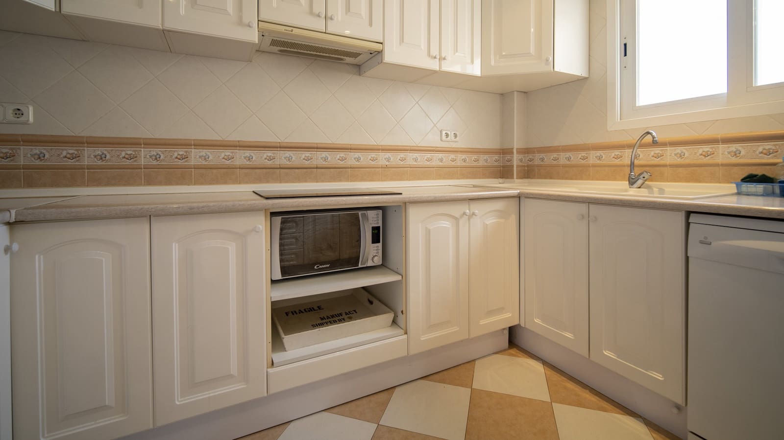 4 soveværelse Villa til salg i Calpe / Calp med swimmingpool garage - € 855.000 (Ref: 9417962)