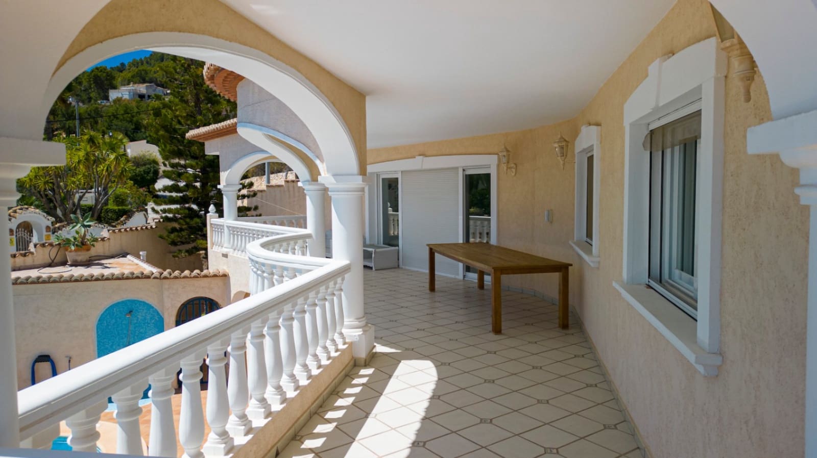 4 soveværelse Villa til salg i Calpe / Calp med swimmingpool garage - € 855.000 (Ref: 9417962)