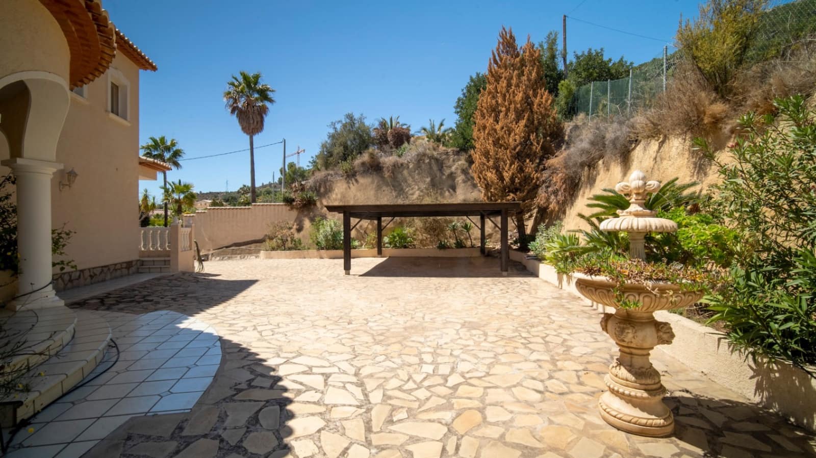 4 soveværelse Villa til salg i Calpe / Calp med swimmingpool garage - € 855.000 (Ref: 9417962)