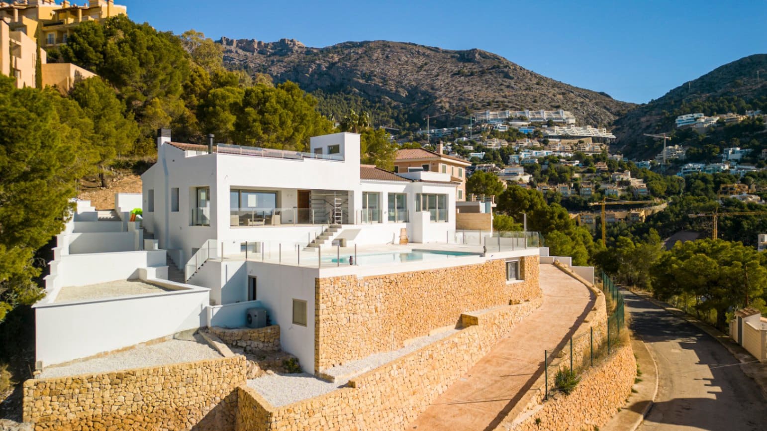 3 Zimmer Villa zu verkaufen in Altea mit Pool Garage - 1.788.000 € (Ref: 9417965)