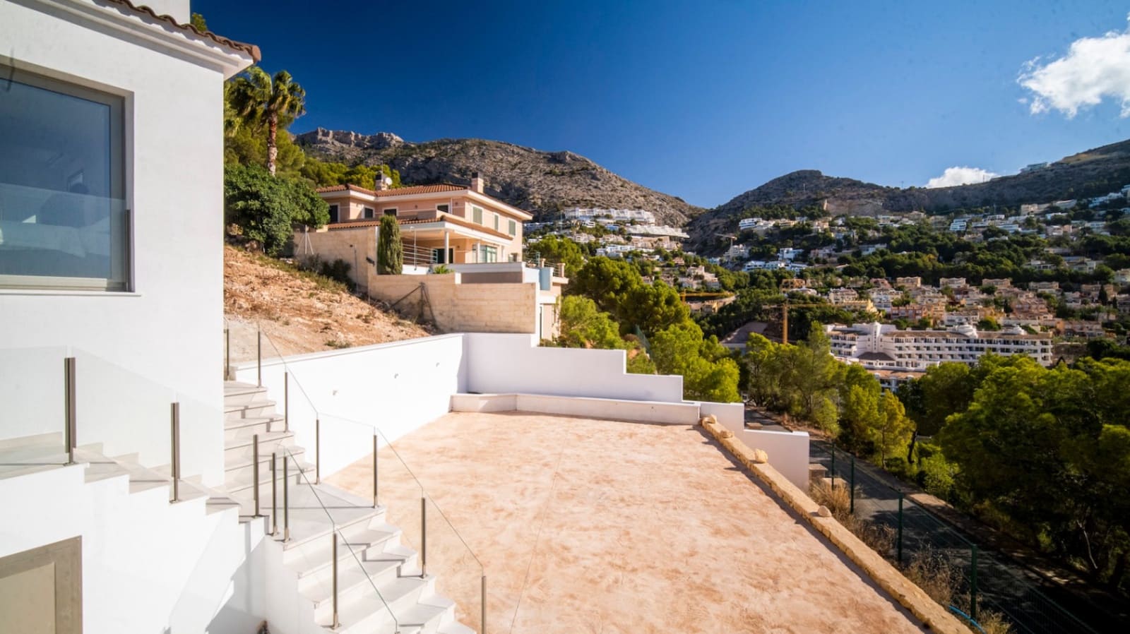 3 Zimmer Villa zu verkaufen in Altea mit Pool Garage - 1.788.000 € (Ref: 9417965)