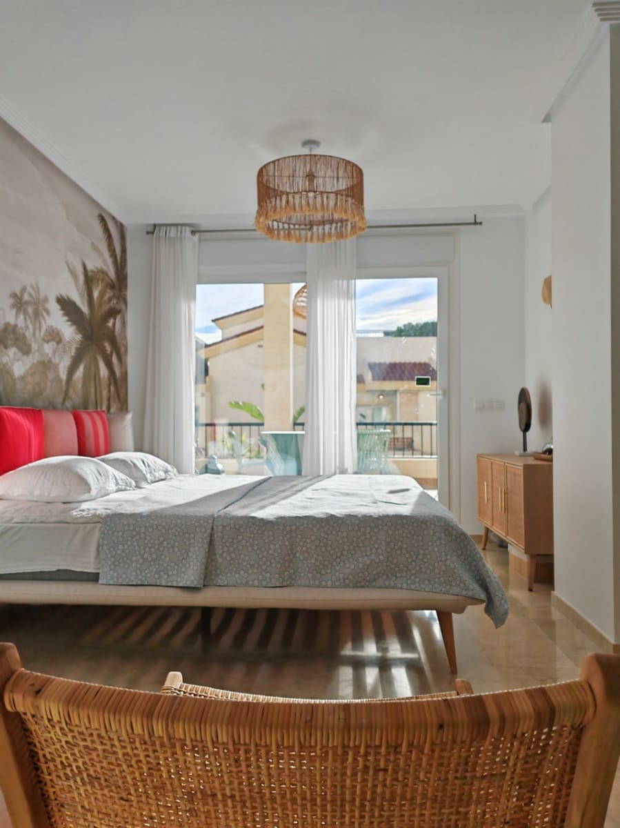 2 bedroom Apartment for sale in Altea with pool garage - € 299,000 (Ref: 9417966)