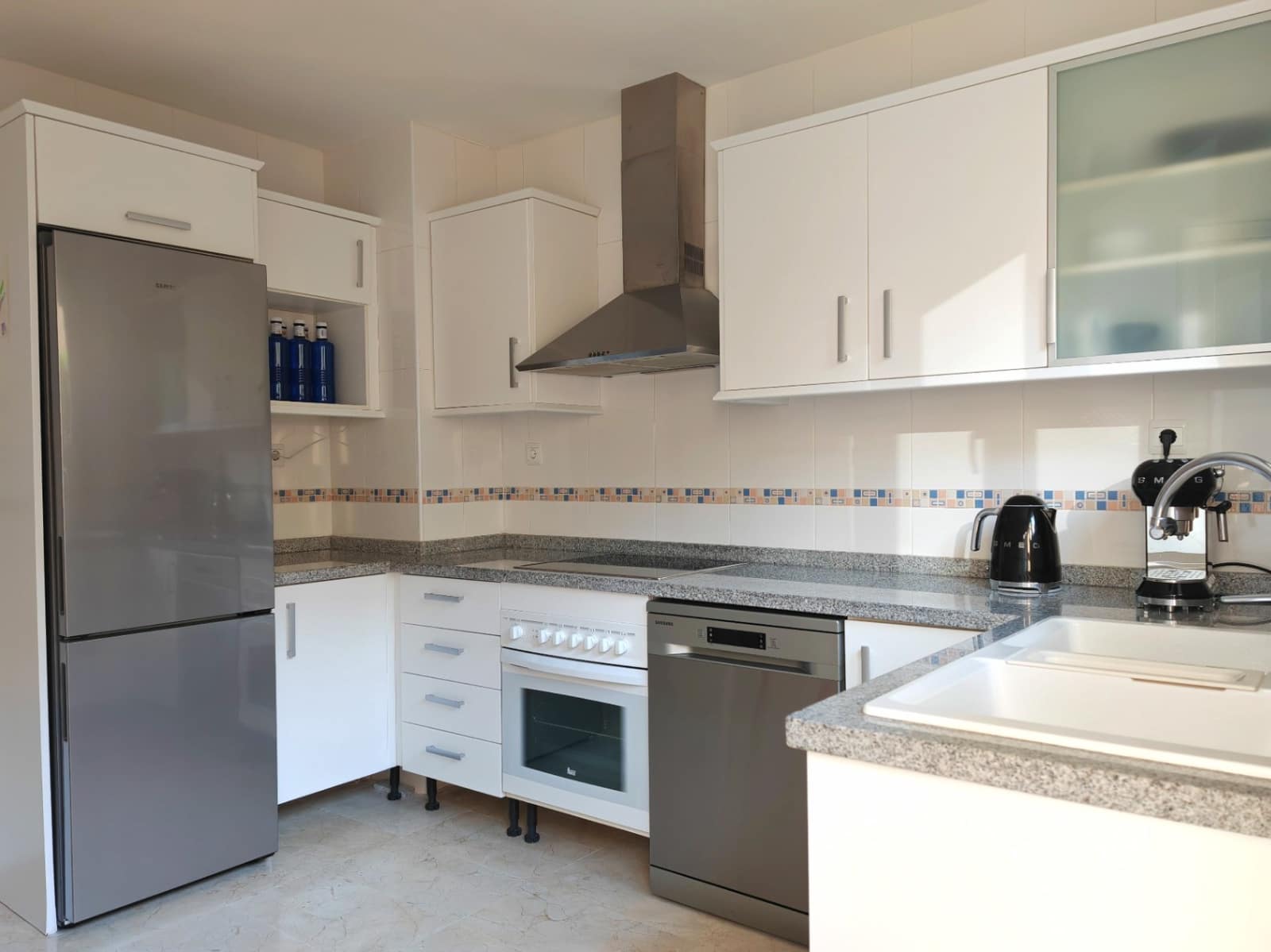 2 bedroom Apartment for sale in Altea with pool garage - € 299,000 (Ref: 9417966)