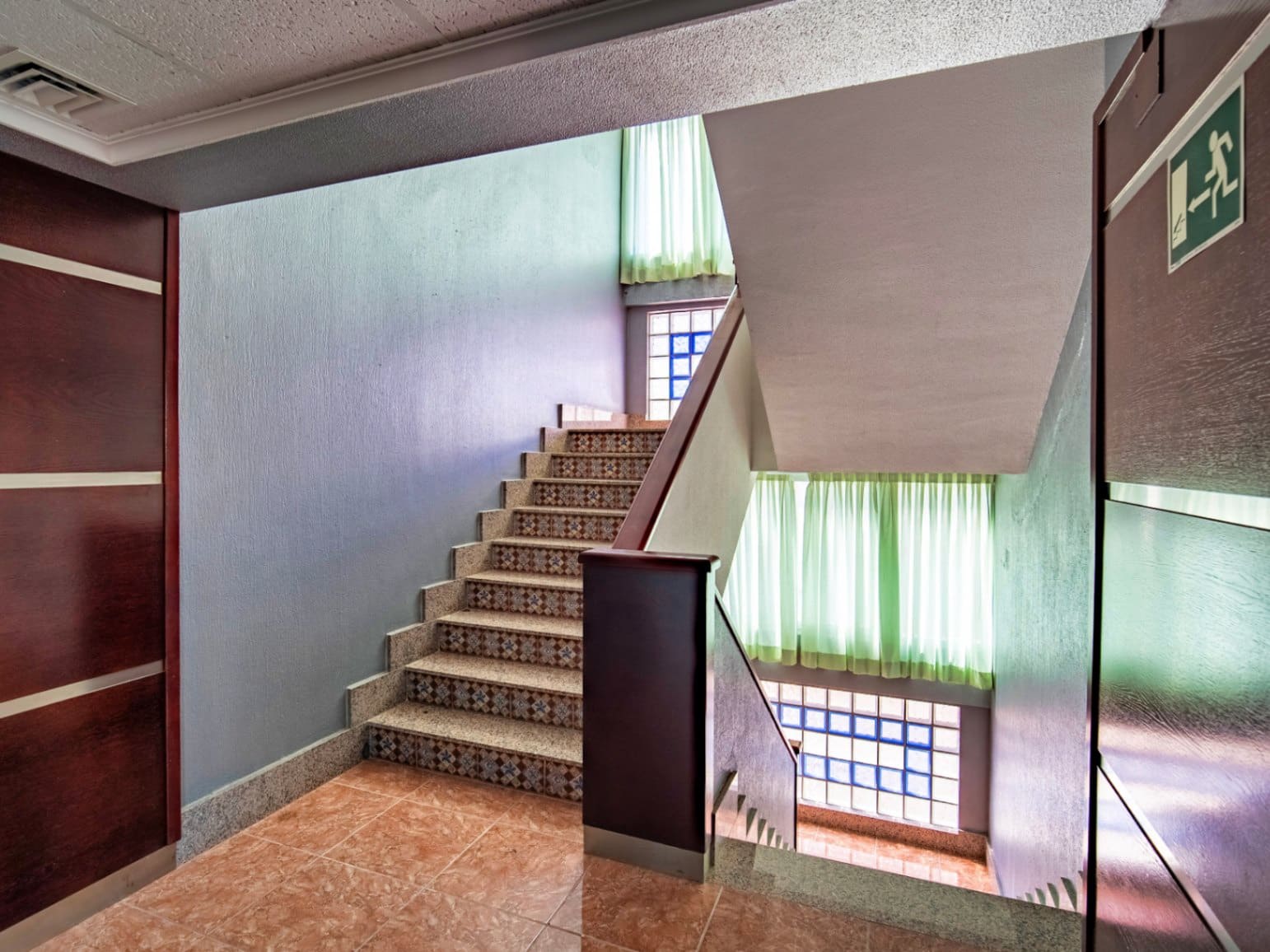 Hotell til salgs i El Campello med svømmebasseng garasje - € 12 500 000 (Ref: 9417969)