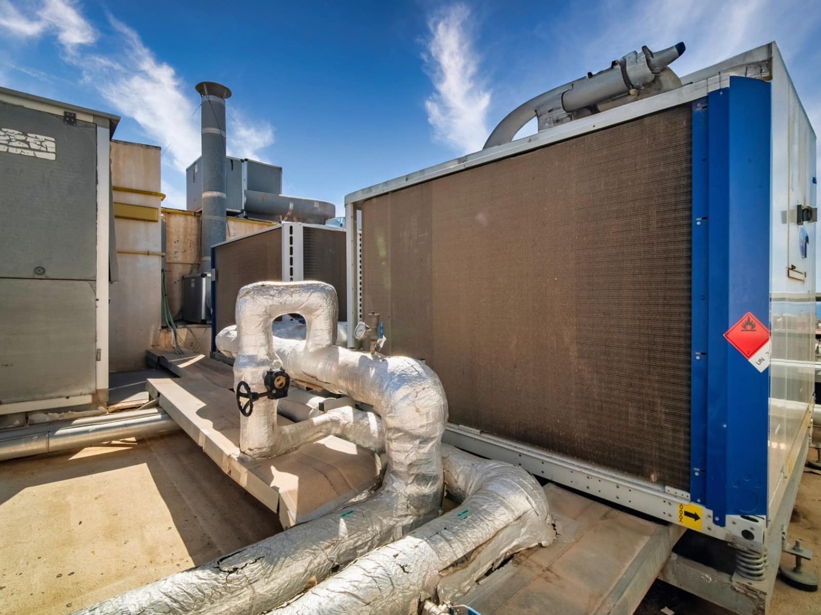 Hotell til salgs i El Campello med svømmebasseng garasje - € 12 500 000 (Ref: 9417969)