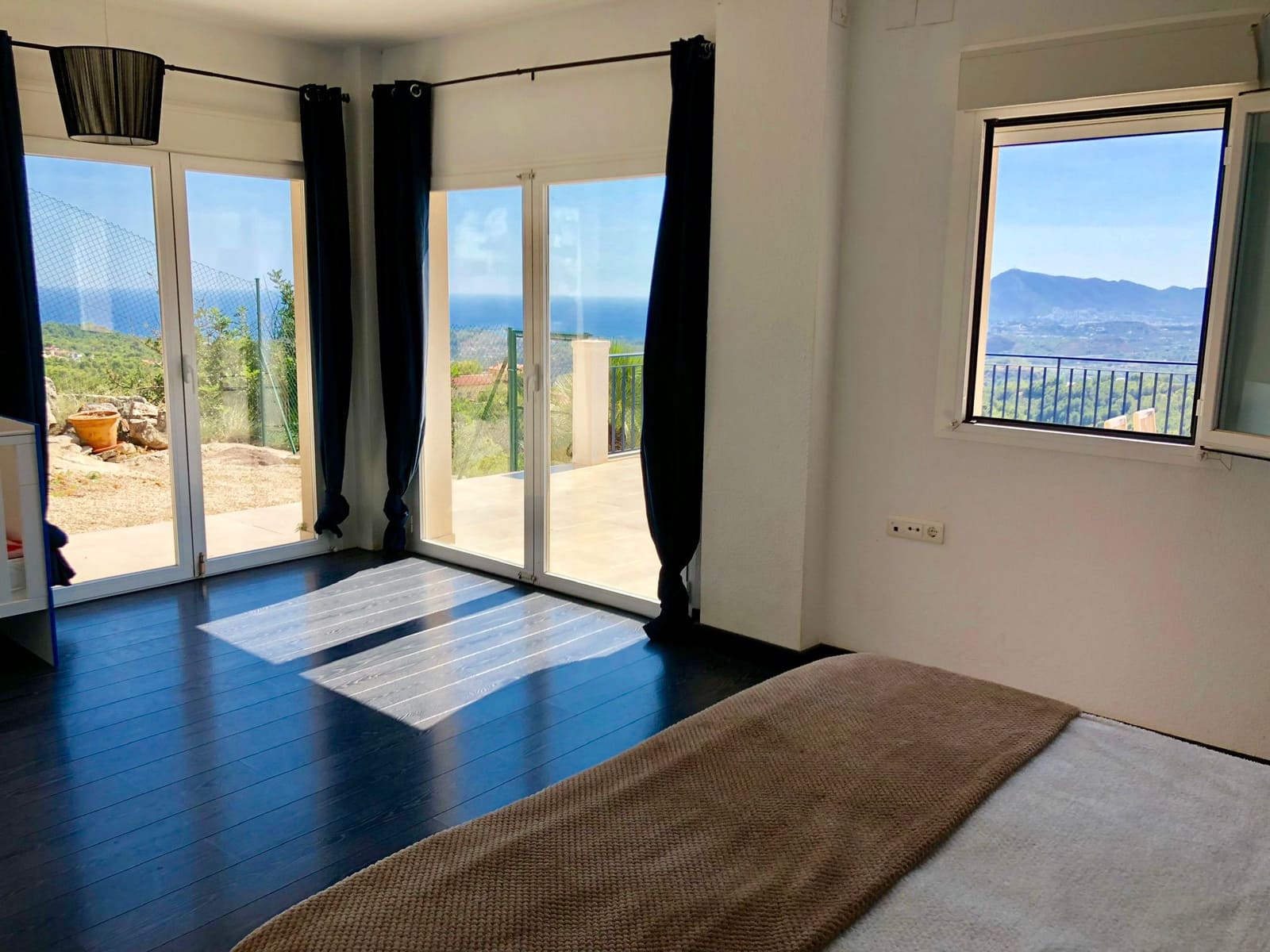 3 soverom Villa til salgs i Altea la Vella med svømmebasseng garasje - € 775 000 (Ref: 9417970)