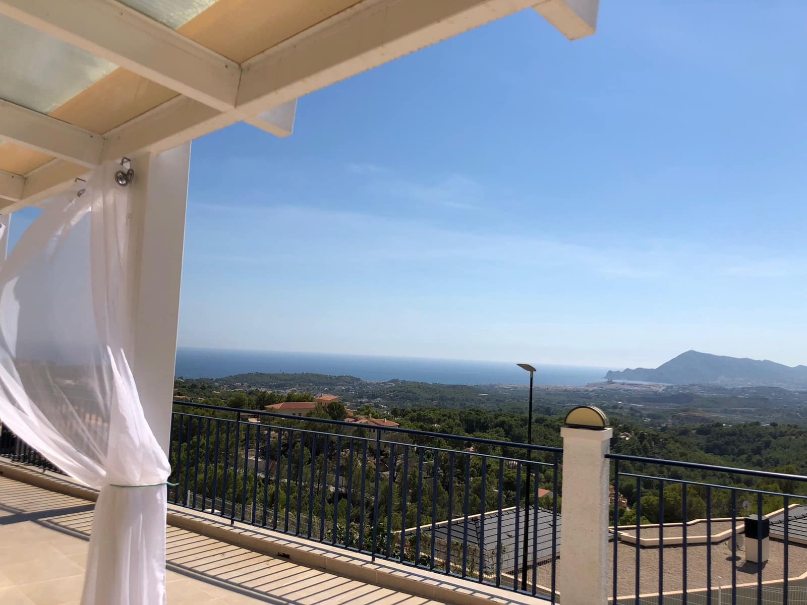 3 soverom Villa til salgs i Altea la Vella med svømmebasseng garasje - € 775 000 (Ref: 9417970)