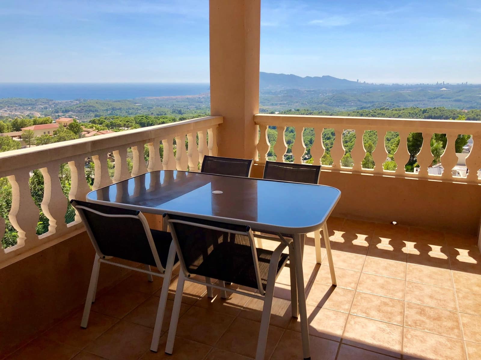 3 soverom Villa til salgs i Altea la Vella med svømmebasseng garasje - € 775 000 (Ref: 9417970)