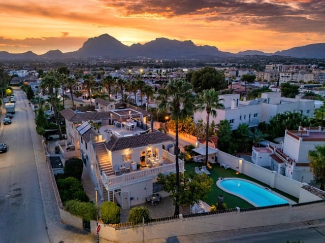 15 bedroom Hotel for sale in Albir, Alfaz del Pi / L'Alfàs del Pi with pool garage - € 1,750,000 (Ref: 9417971)