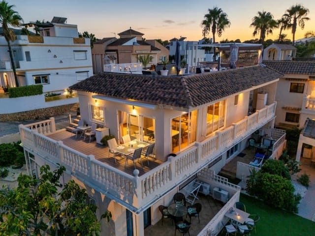 15 bedroom Hotel for sale in Albir, Alfaz del Pi / L'Alfàs del Pi with pool garage - € 1,750,000 (Ref: 9417971)