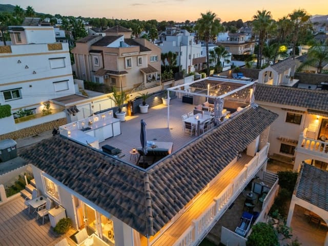 15 bedroom Hotel for sale in Albir, Alfaz del Pi / L'Alfàs del Pi with pool garage - € 1,750,000 (Ref: 9417971)