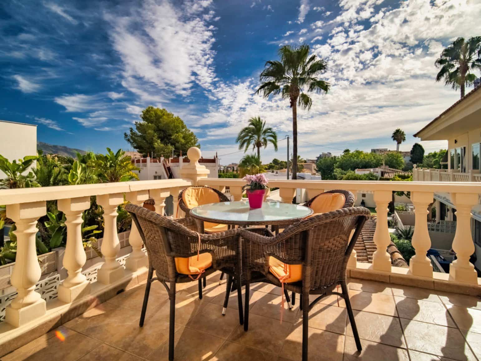 15 bedroom Hotel for sale in Albir with pool garage - € 1,750,000 (Ref: 9417971)