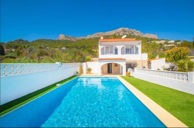 2 soverom Villa til salgs i Calpe / Calp med svømmebasseng garasje - € 499 000 (Ref: 9482217)