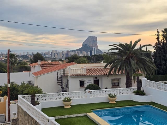 2 soverom Villa til salgs i Calpe / Calp med svømmebasseng garasje - € 499 000 (Ref: 9482217)