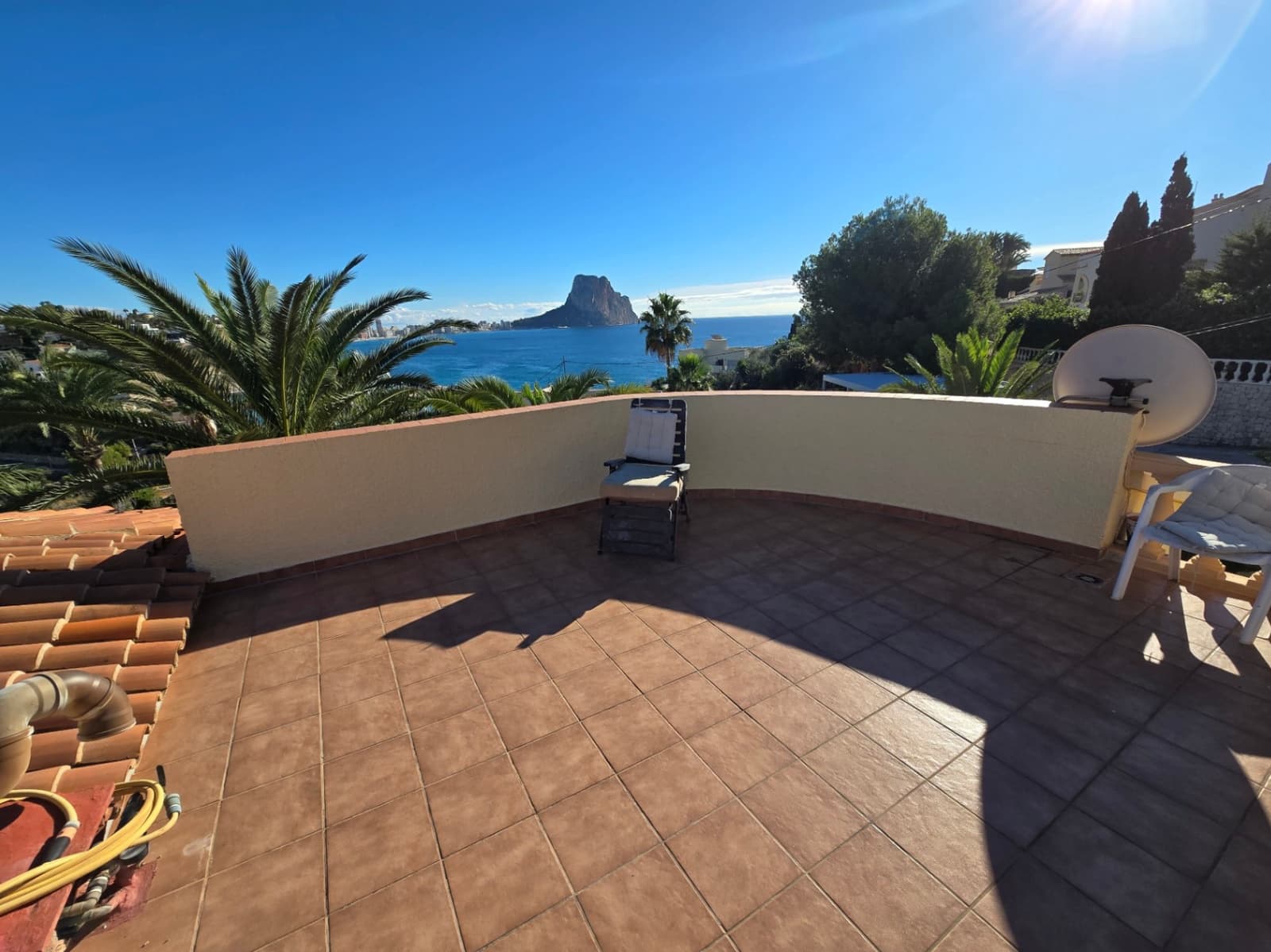 5 bedroom Villa for sale in Calpe / Calp with pool garage - € 850,000 (Ref: 9482218)