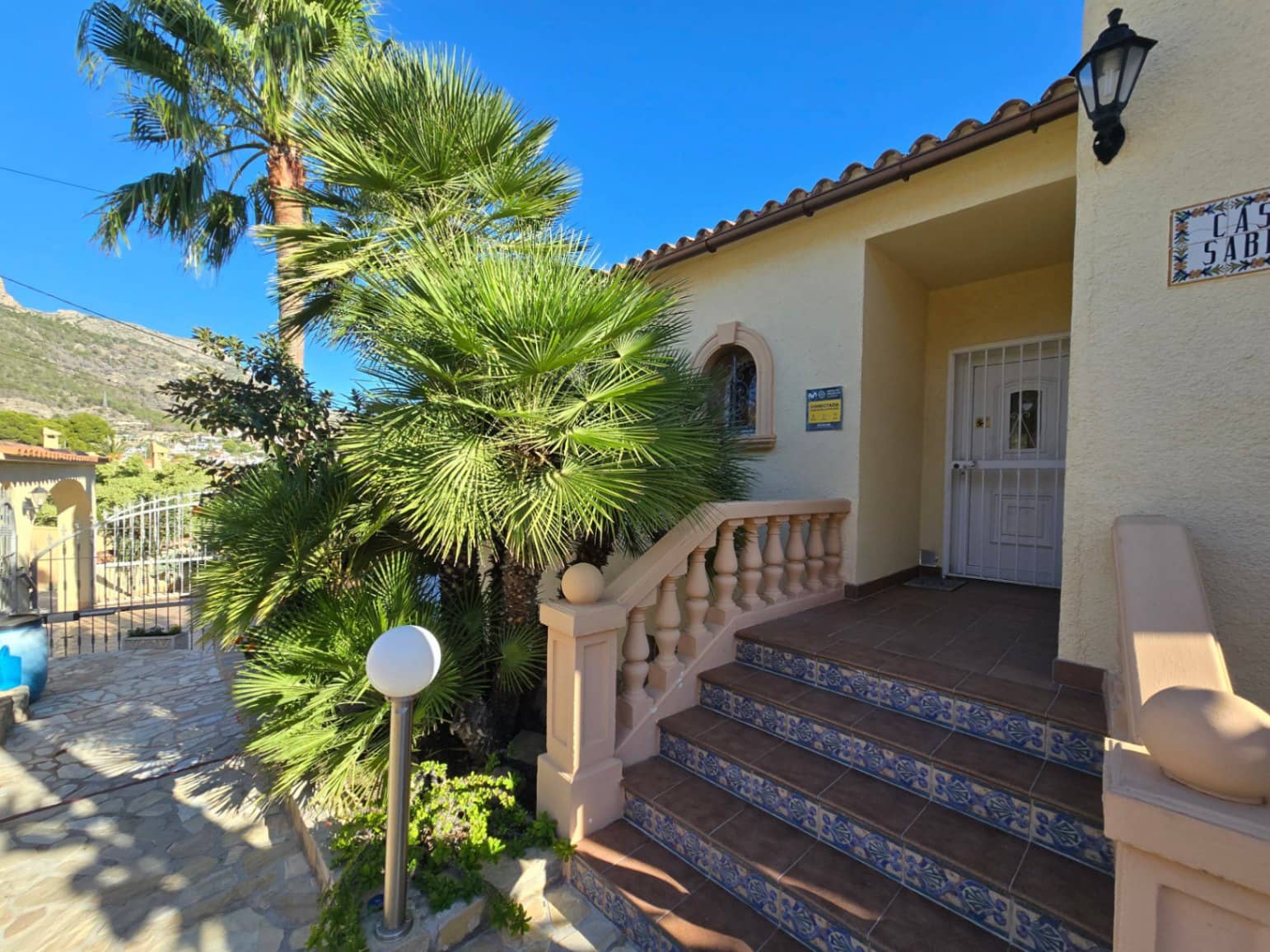 5 bedroom Villa for sale in Calpe / Calp with pool garage - € 850,000 (Ref: 9482218)