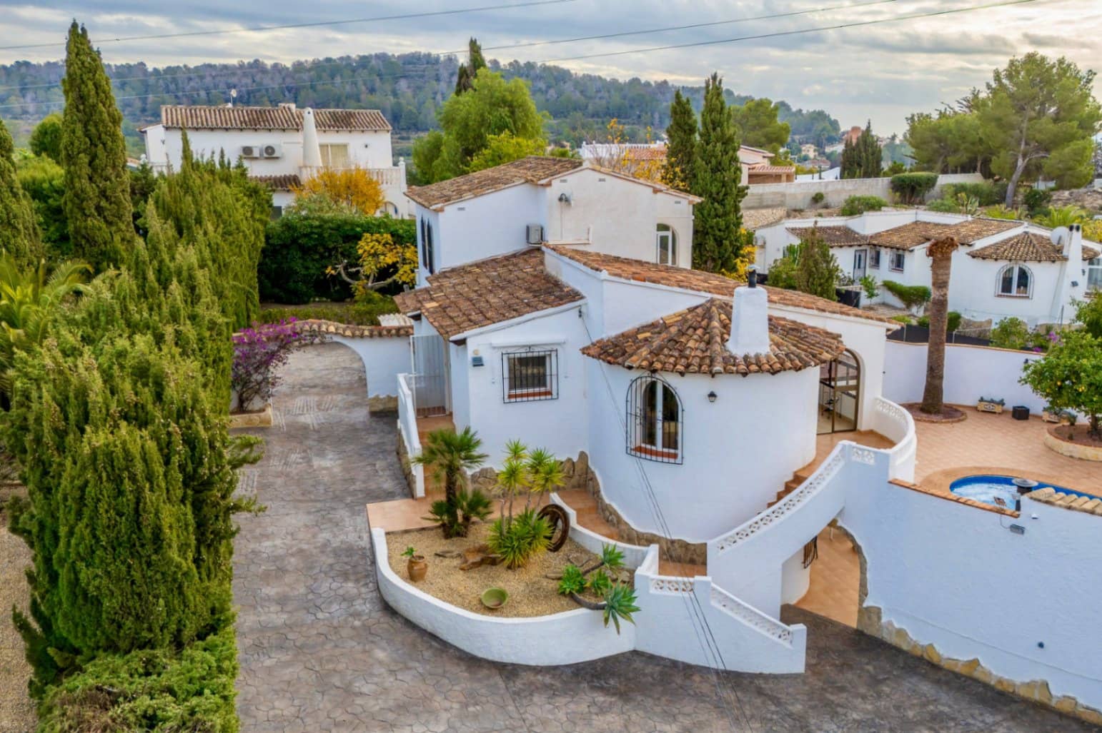 4 soveværelse Villa til salg i Calpe / Calp med swimmingpool garage - € 749.000 (Ref: 9482219)