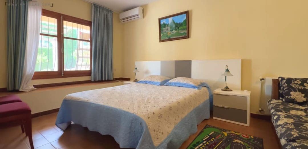 5 bedroom Villa for sale in Calpe / Calp with pool garage - € 795,000 (Ref: 9482225)