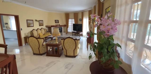 5 soveværelse Villa til salg i Calpe / Calp med swimmingpool garage - € 795.000 (Ref: 9482225)