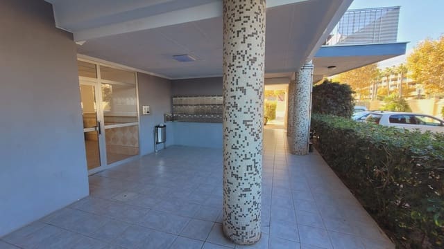 Apartamento de 2 habitaciones en Albir, Alfaz del Pi / L'Alfàs del Pi en venta con garaje - 280.000 € (Ref: 9482227)