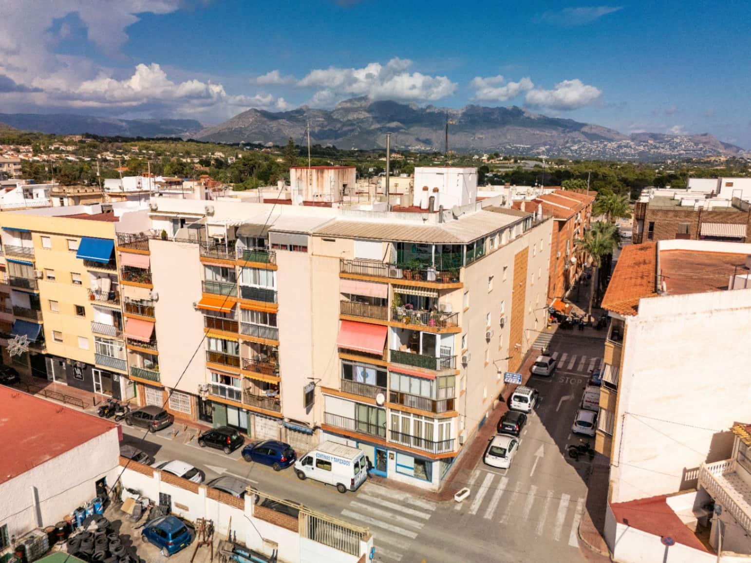 2 bedroom Apartment for sale in Alfaz del Pi / L'Alfas del Pi - € 239,000 (Ref: 9482228)