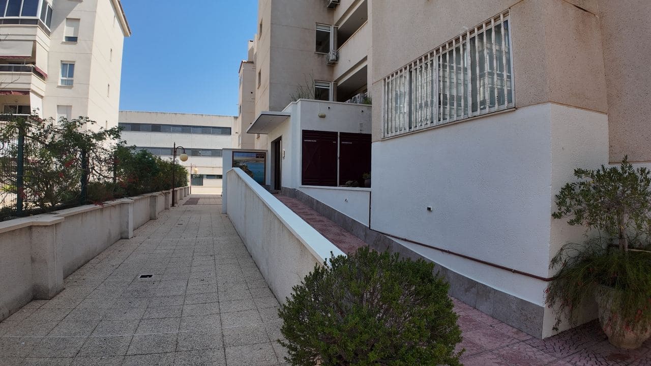 2 bedroom Apartment for sale in Albir with pool garage - € 350,500 (Ref: 9482230)