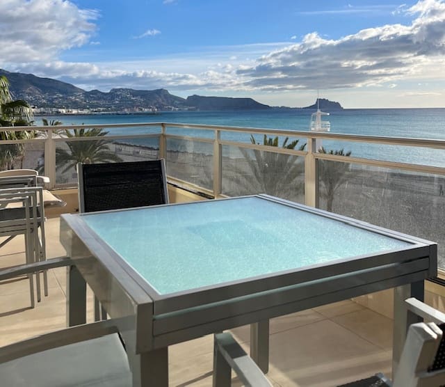 2 bedroom Apartment for sale in Albir with garage - € 625,000 (Ref: 9482231)