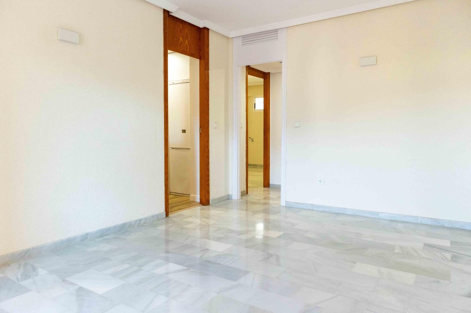 2 bedroom Apartment for sale in Albir with pool - € 239,900 (Ref: 9482233)