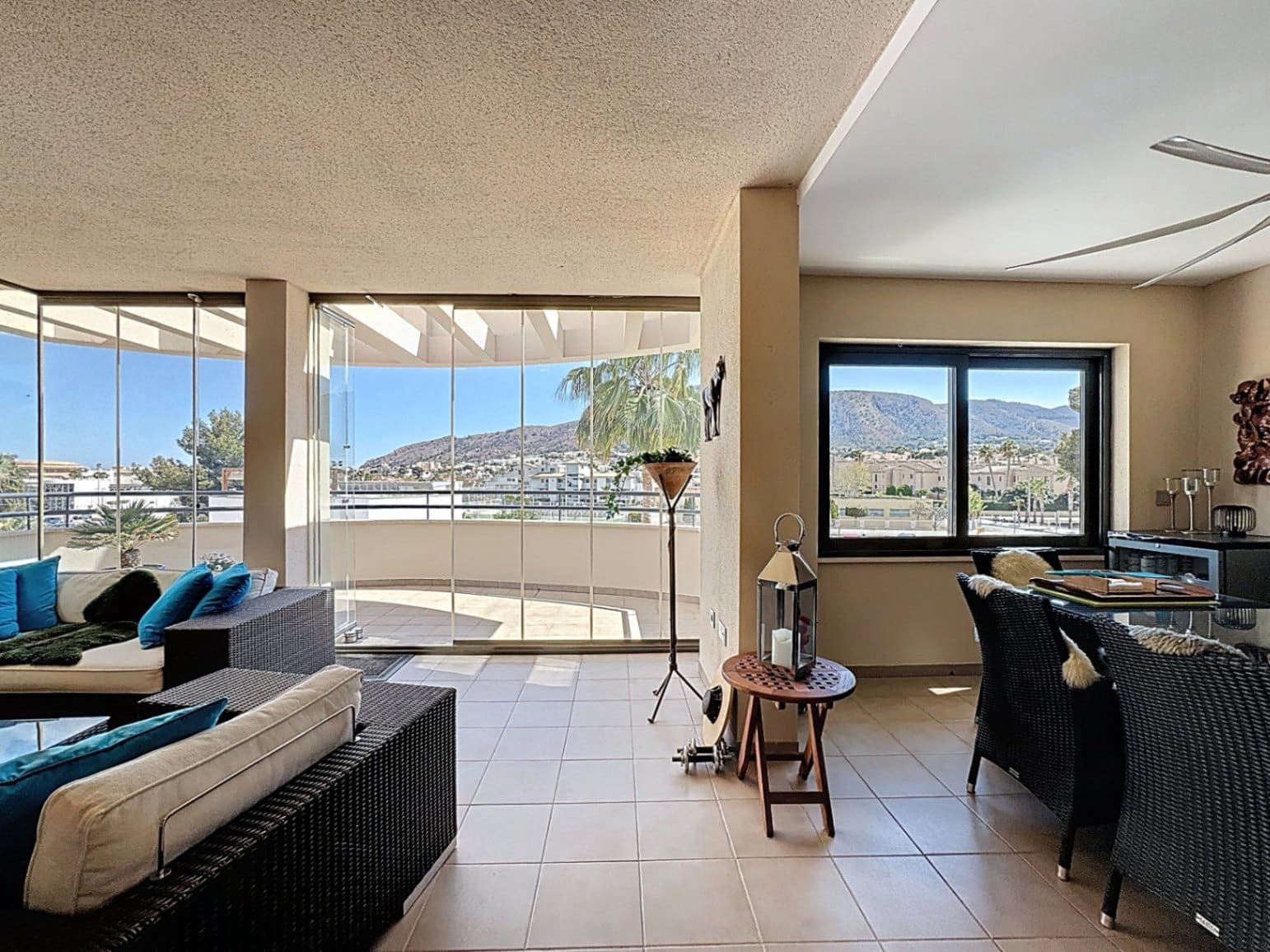 3 bedroom Apartment for sale in Albir with pool garage - € 740,000 (Ref: 9482235)