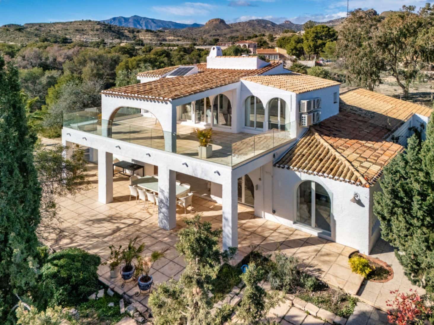 5 quarto Moradia para venda em La Villajoyosa / Vila Joiosa com piscina garagem - 950 000 € (Ref: 9571644)