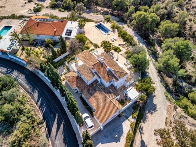 5 Zimmer Villa zu verkaufen in La Villajoyosa / Vila Joiosa mit Pool Garage - 950.000 € (Ref: 9571644)