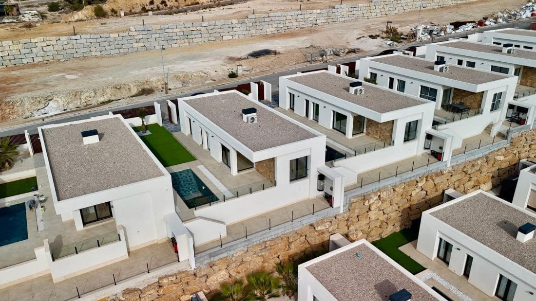 3 bedroom Villa for sale in Finestrat with pool garage - € 559,000 (Ref: 9671297)