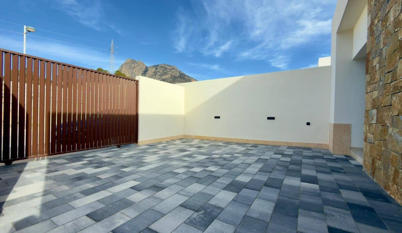 3 bedroom Villa for sale in Finestrat with pool garage - € 559,000 (Ref: 9671297)