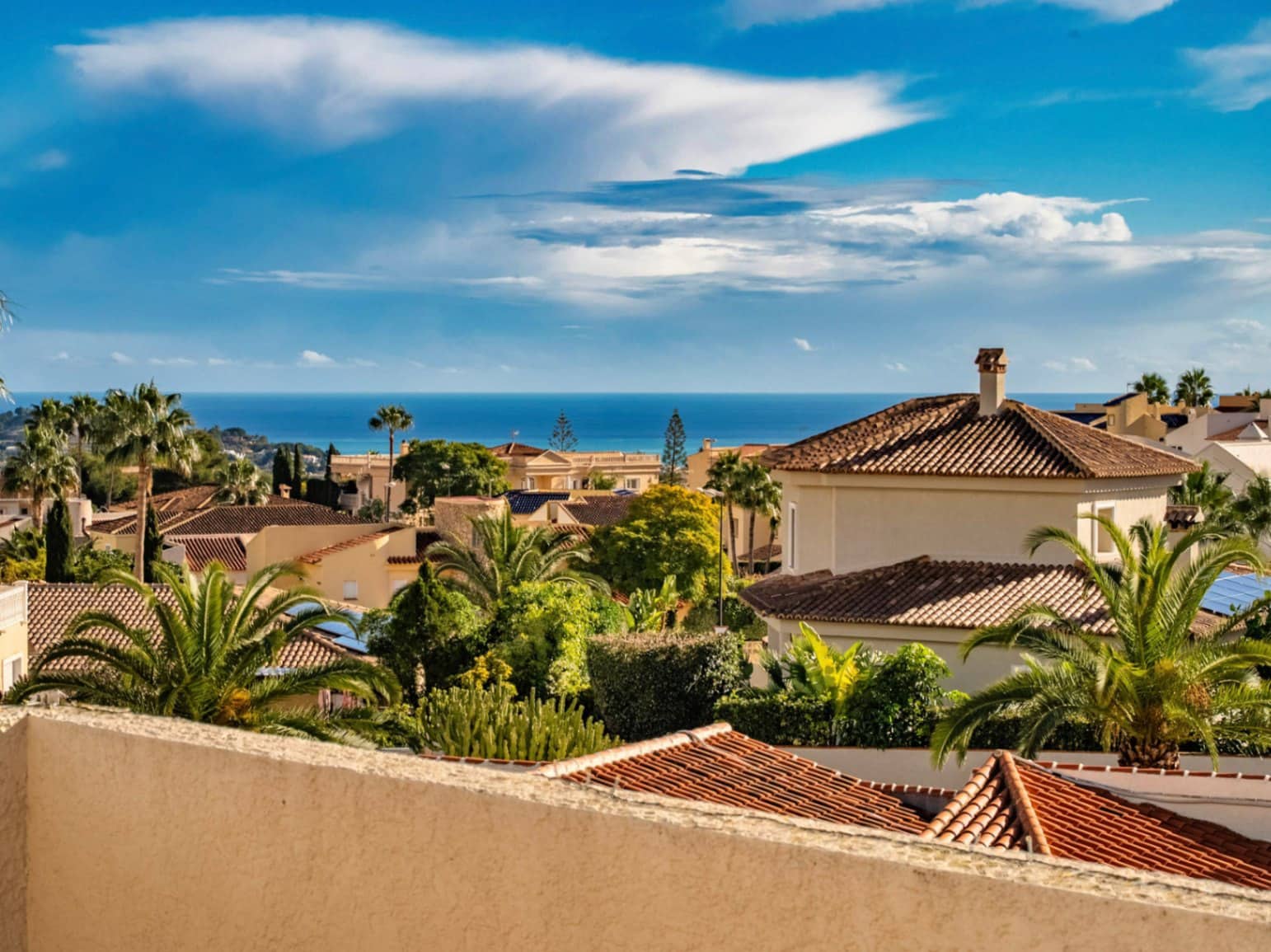 5 soverom Villa til salgs i La Nucia med svømmebasseng garasje - € 675 000 (Ref: 9671298)