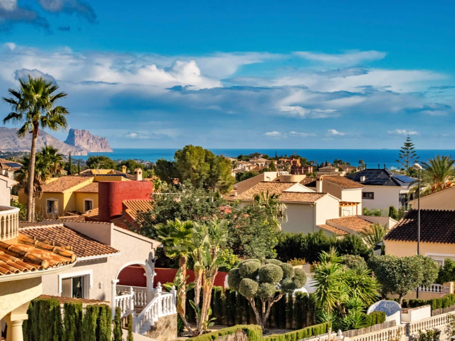 5 soverom Villa til salgs i La Nucia med svømmebasseng garasje - € 675 000 (Ref: 9671298)